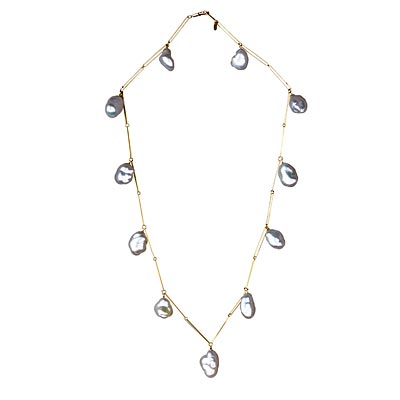 18-kt gold necklace with white keshi pearls