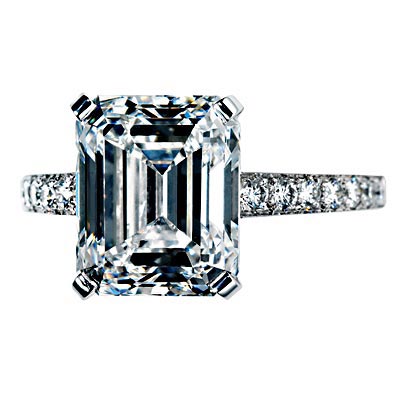 emerald-cut diamond ring