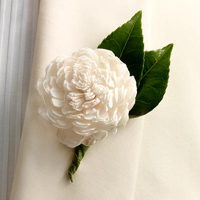 bleached bark boutonniere