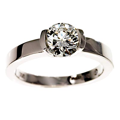 De Beers round-cut solitaire