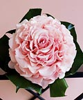 dramatic rose bouquet