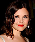 Ginnifer Goodwin, MAC Strobe Liquid, tinted moisturizer, face