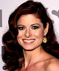 Debra Messing, blush