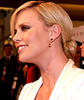 Charlize Theron, hair