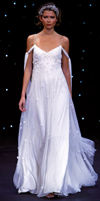 FashionDesigners - Bridal Gown Collections - Spring 2009 Bridal Photos at InStyle.com :  chic jenny packham color designers