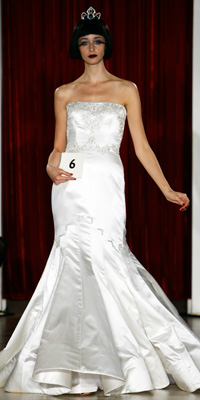 FashionDesigners - Bridal Gown Collections - Fall 2009 Bridal Photos at InStyle.com :  chic instyle designers gold