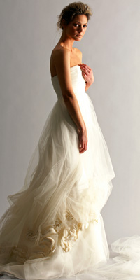 FashionDesigners - Bridal Gown Collections - Spring 2009 Bridal Photos at InStyle.com :  chic silver designers gold