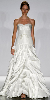FashionDesigners - Bridal Gown Collections - Fall 2009 Bridal Photos at InStyle.com :  chic instyle designers gold