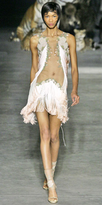 Alexander McQueen Spring 2009 Runway | Fringe :  chic style instyle color