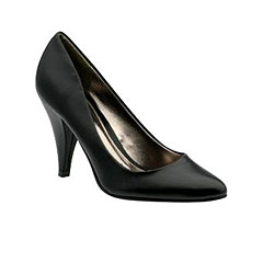 Black pumps, Kenneth Cole.