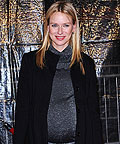 Naomi Watts wearing A Pea in the Pod