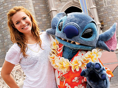 Mandy Moore, Stitch, Disney World, Florida