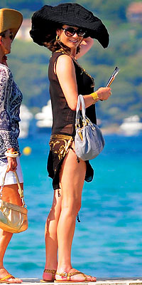 Catherine Zeta-Jones, On vacation in St. Tropez