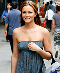 Leighton Meester, On location for Gossip Girl, New York City