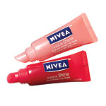 A Kiss of Shine Glossy Lip Care in Natural and Red, Nivea.