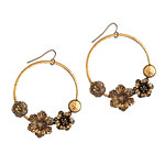 Hoop earrings, Bee 23 by Bing Bang.