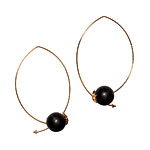 14kt-gold hoops with onyx stones and white diamonds, Mizuki.
