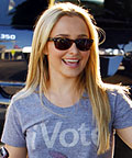 Hayden Panettiere, Public Library, t-shirt