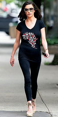 Catherine Zeta-Jones, Tonic, t-shirt Catherine Zeta-Jones, Tonic, t-shirt