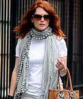 Julianne Moore, Donna Karan, bags