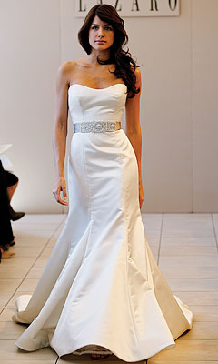 lazaro gown