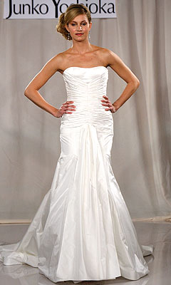 junko yoshioka gown