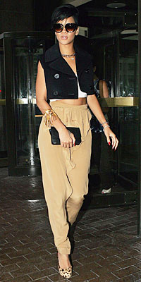 Rihanna LOOK FOR LESS