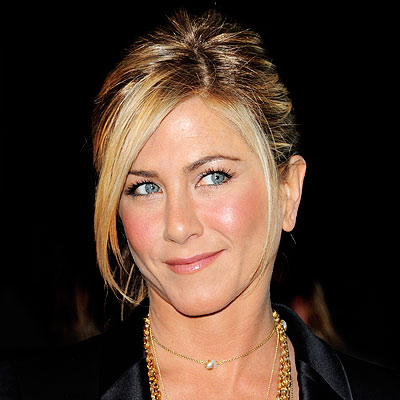 Jennifer Aniston Sara De Boer Retna Print Twitter