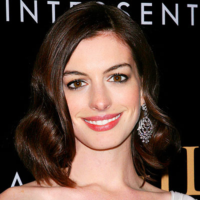 Anne Hathaway The Devil Wears Prada Hairstyle. pictures anne hathaway devil