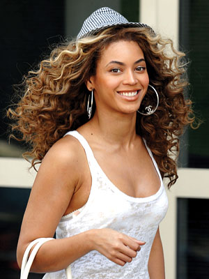 Frizz-Free Curls, Hot Weather Hair Tips, Beyonce