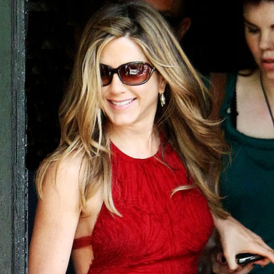 Sunglasses Jennifer Aniston HeartShaped SplashNewsOnlinecom