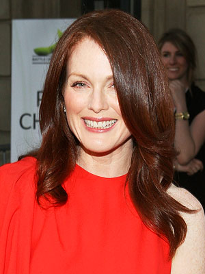 Look of the Day photo | Julianne Moore's Face-Framing Layers