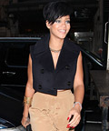 Rihanna-Red Nail Polish-Makeup Tip-Manicure