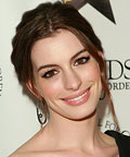Anne Hathaway-Makeup-Friends Without Borders