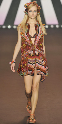 Anna Sui - Runway Photos - Spring 2010 Runway at InStyle.com