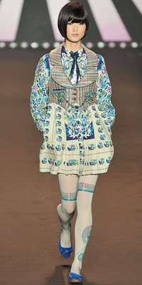 Anna Sui - Runway Photos - Spring 2010 Runway at InStyle.com