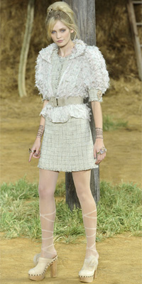 Chanel Spring 2010 Runway