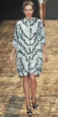 Giambattista Valli Spring 2010 Runway
