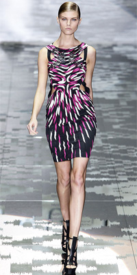 Gucci - Runway Photos - Spring 2010 Runway at InStyle.com