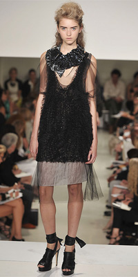 Vera Wang Spring 2010 Runway