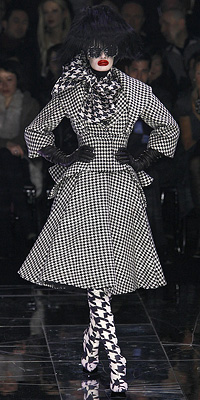 Alexander McQueen Fall 2009 Runway