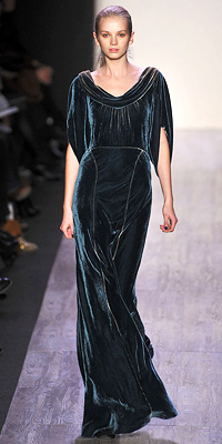 Fashion Designers - Runway Photos - Fall 2009 Runway at InStyle.com :  chic designers gold vintage