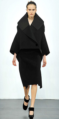 Calvin Klein - Runway Photos - Fall 2009 Runway at InStyle.com :  fall 2009 runway fall fashion fashion designer instyle
