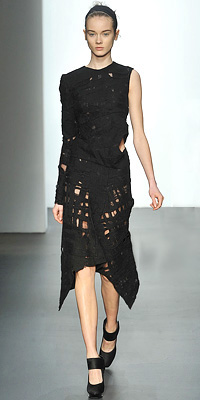 Calvin Klein - Runway Photos - Fall 2009 Runway at InStyle.com Calvin Klein - Runway Photos - Fall 2009 Runway at InStyle.com