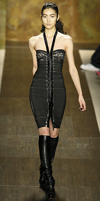 Fashion Designers - Runway Photos - Fall 2009 Runway at InStyle.com :  chic designers gold vintage