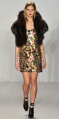 Fashion Designers - Runway Photos - Fall 2009 Runway at InStyle.com :  fashion accessory dresses accessories shoes