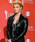 Jessica Simpson wearing Bochic
