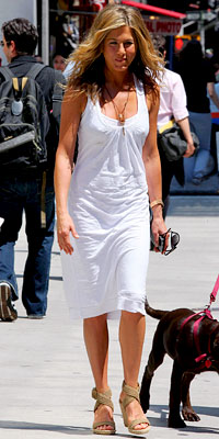 Jennifer Aniston in Stuart Weitzman shoes