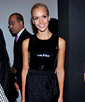 Jessica Alba wearing Brian Atwood