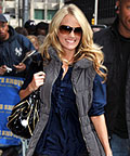 Carrie Underwood with a Stella McCartney bag